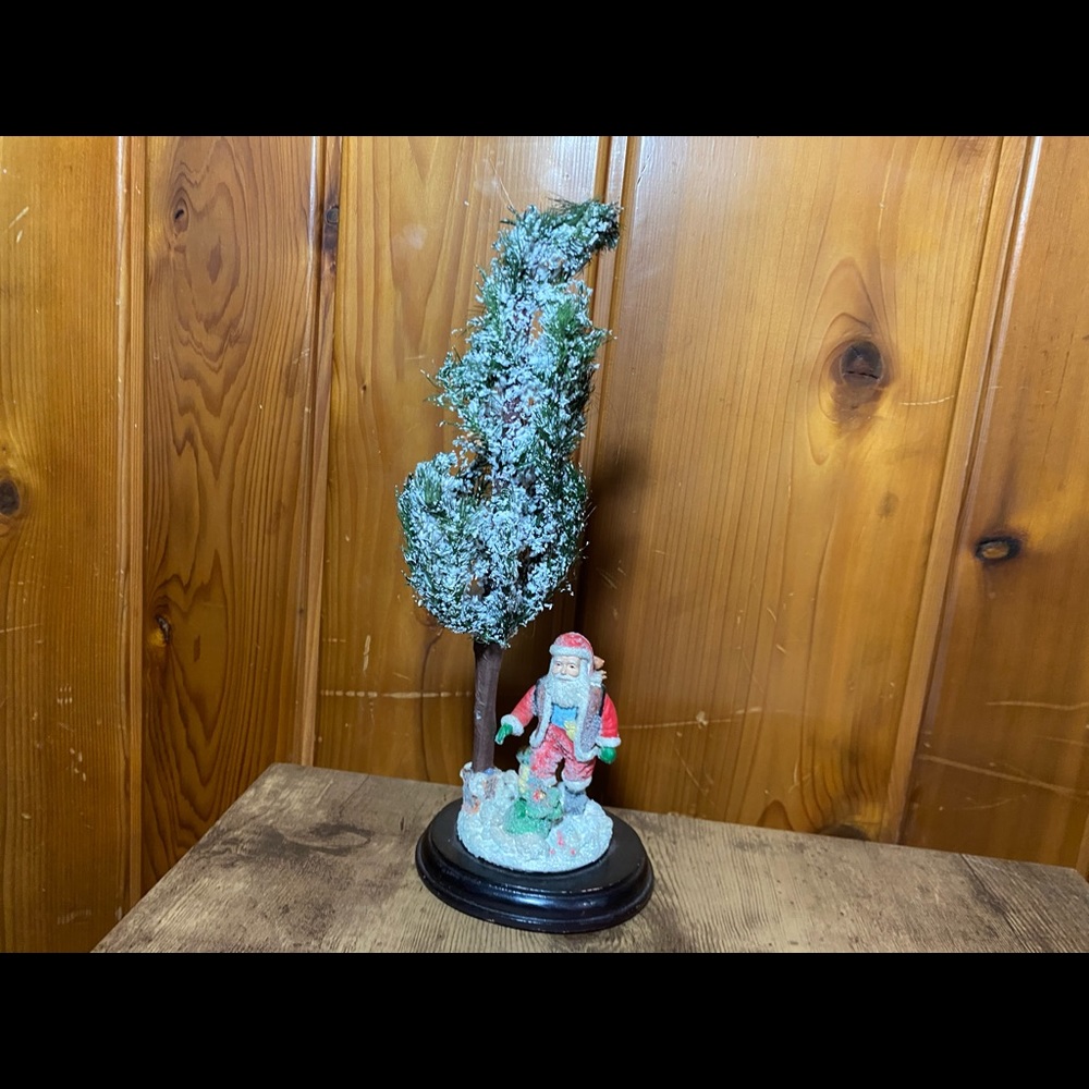 Cute Christmas decor.